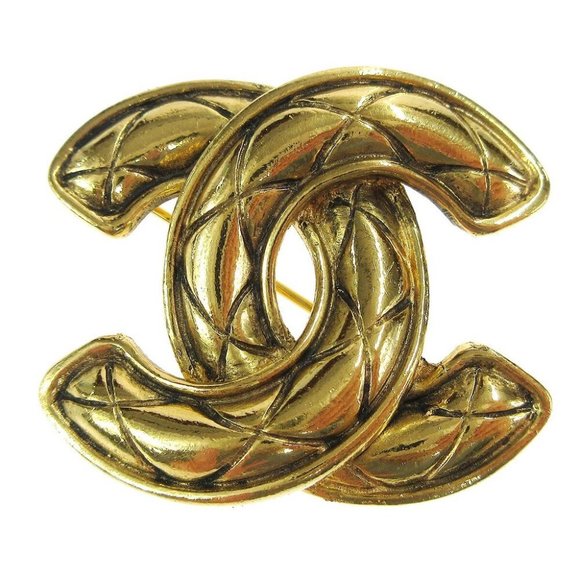 Authentic CHANEL Quilted CC Logos Charm Brooch Pin Corsage Gold-plated - Picture 1 of 5